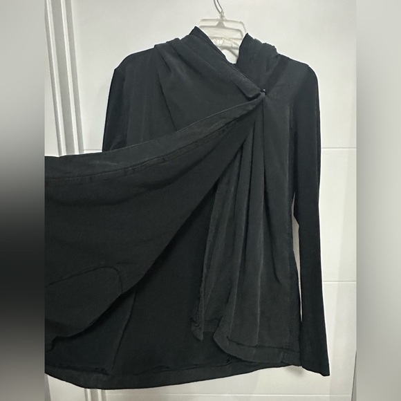 Lululemon Women’s Blissed Out Wrap - Picture 5 of 12